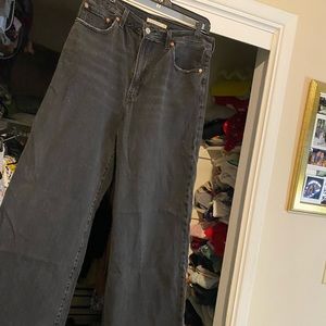 Levi’s ribcage wide jeans